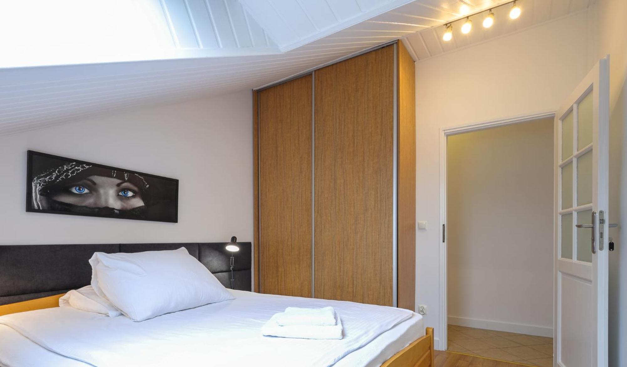 Namysłów Dworek Rozany Hotel & Restauracja מראה חיצוני תמונה